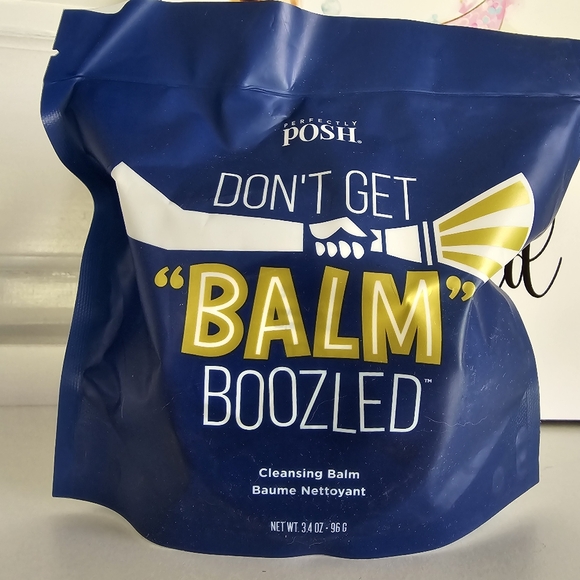 Perfectly Posh Don't Get Balm-Boozled Cleansing Balm - Picture 1 of 8